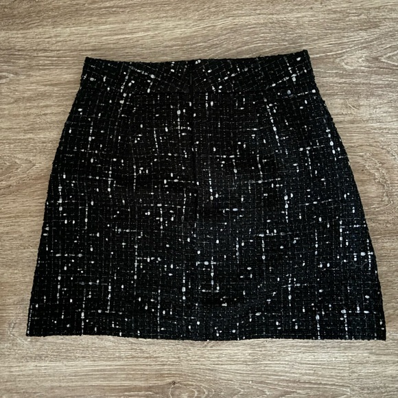 Kate Spade black tweed mini skirt size 2 - Picture 2 of 5